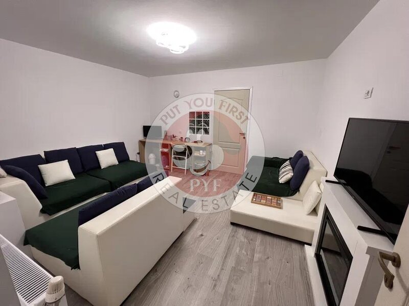 Unirii Tribunal  Apartament 2 camere  53mp  semidecomandat   B8433